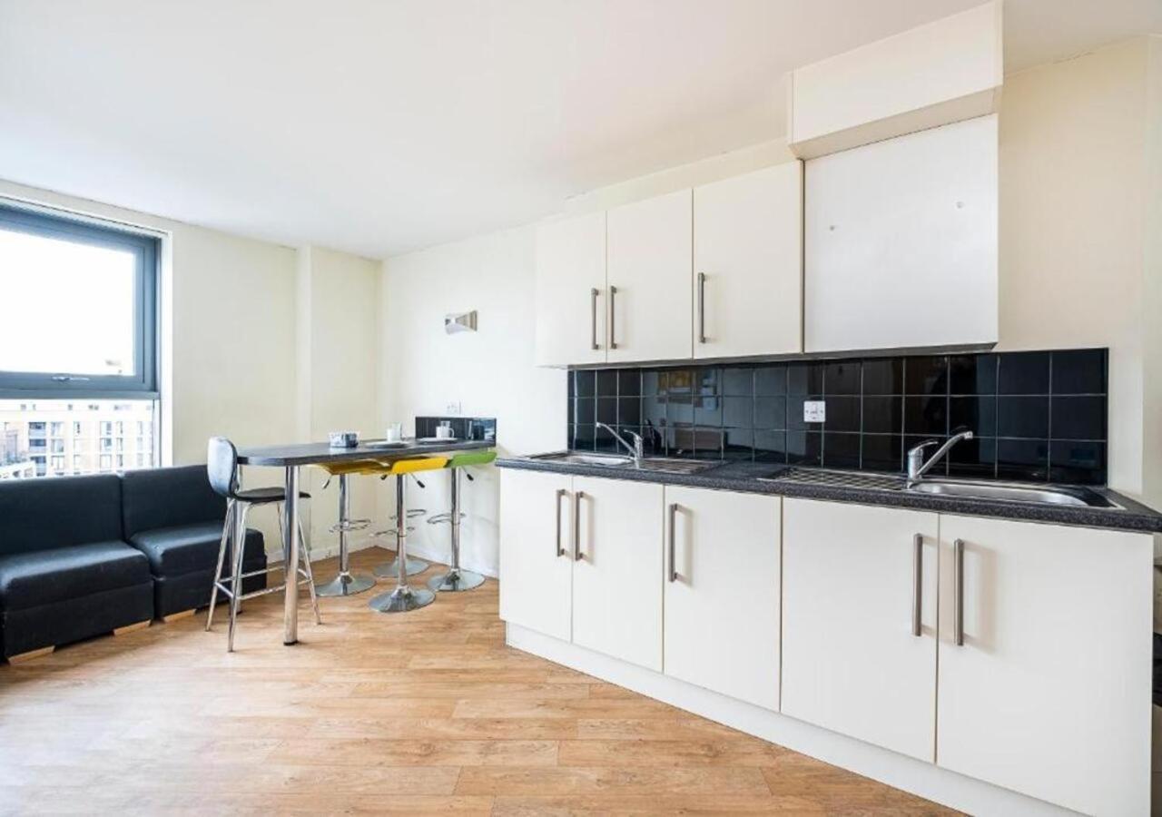 Trendy Ensuite Rooms, Southwark - Sk Londres Exterior foto